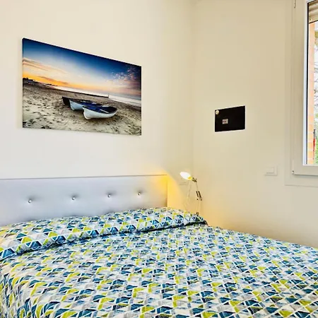 Apartment Comfy With Balcony *