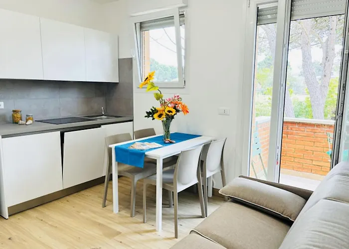 Comfy With Balcony Apartmán *